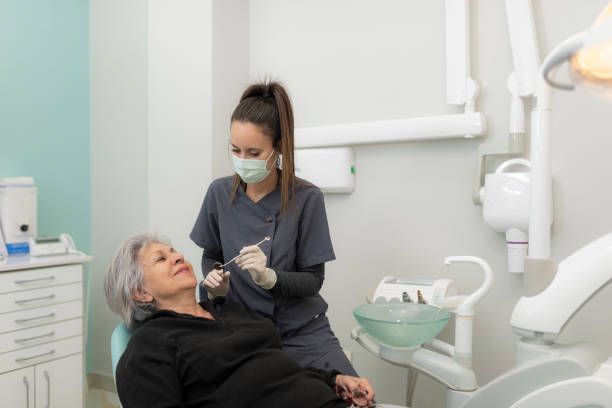 Best Broken or Cracked Tooth Emergency Dentist in Fruitville, FL